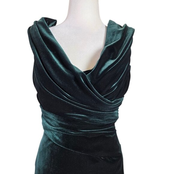 Talbot Runhof Bobonne Off-The-Shoulder Ruffled Stretch-Velvet Gown in Dark Green - Picture 6 of 7